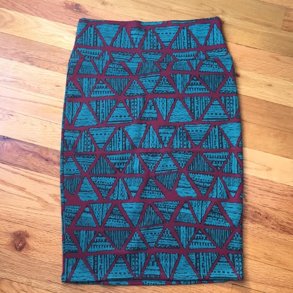 LuLaRoe Dresses & Skirts - 4/$20 Lularoe Cassie skirt